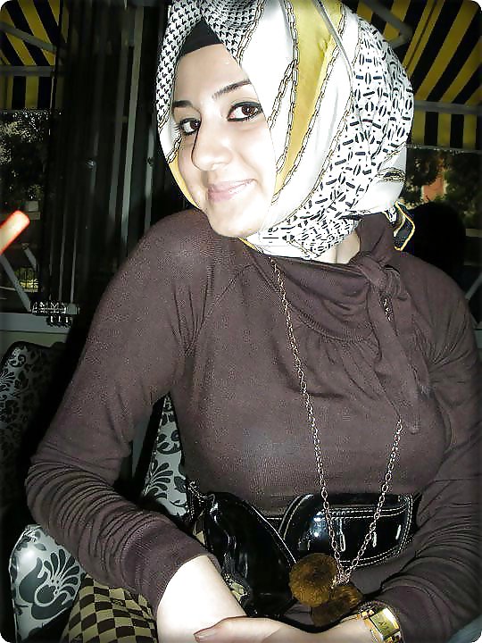 Hijab e sensuali ragazze arabe
 #11312378