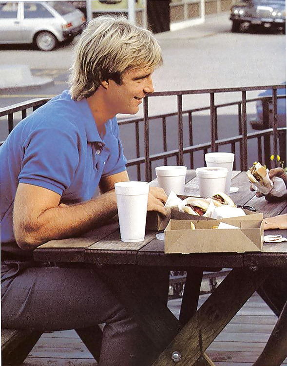 She Makes 2 Guys Vwery happy