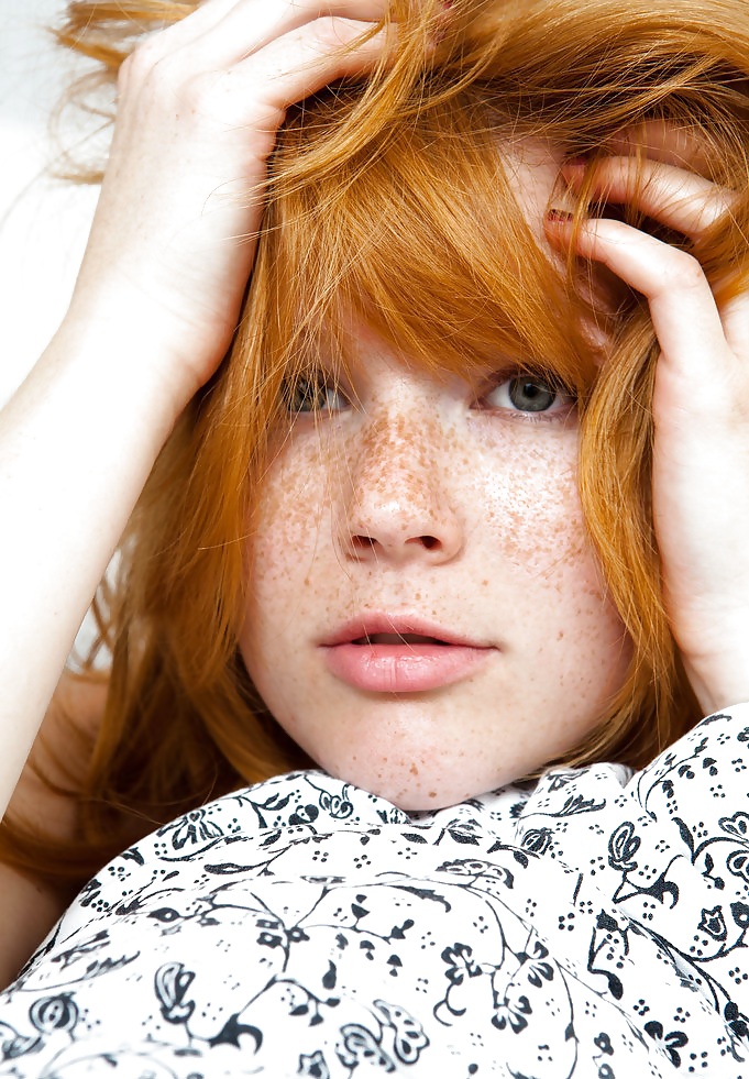 Die Schönheit Der Natürlichen Redhead Teen #12751554