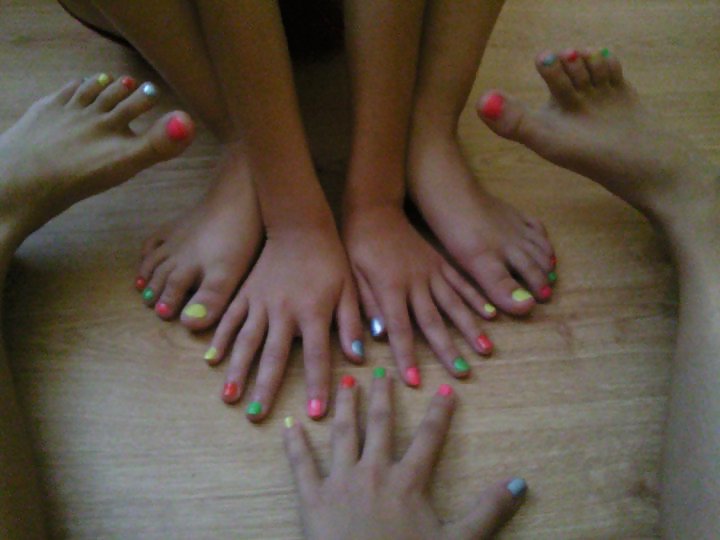 Feet of my daughter and her friends #8250010