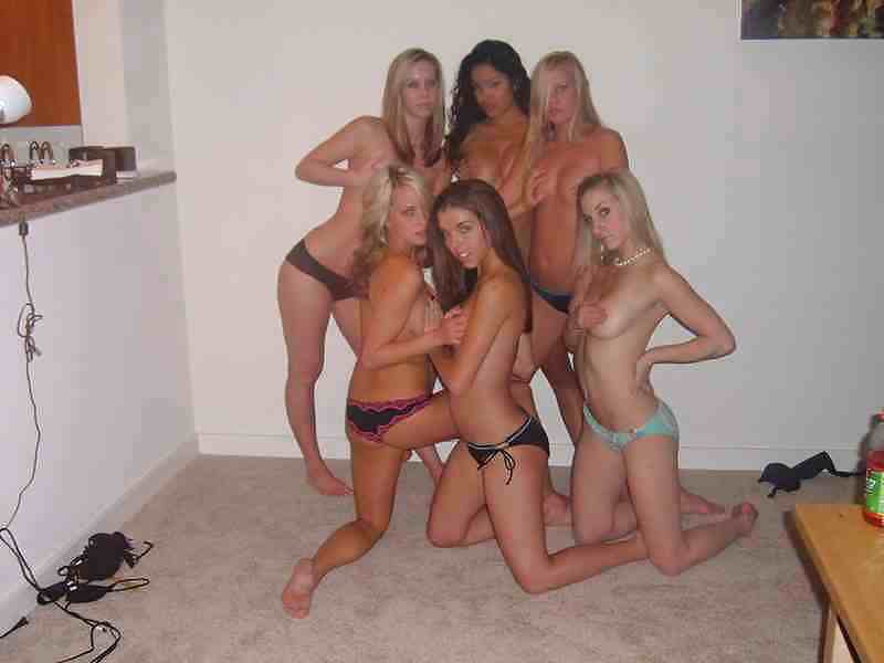 Girls in Groups 25 #8903019