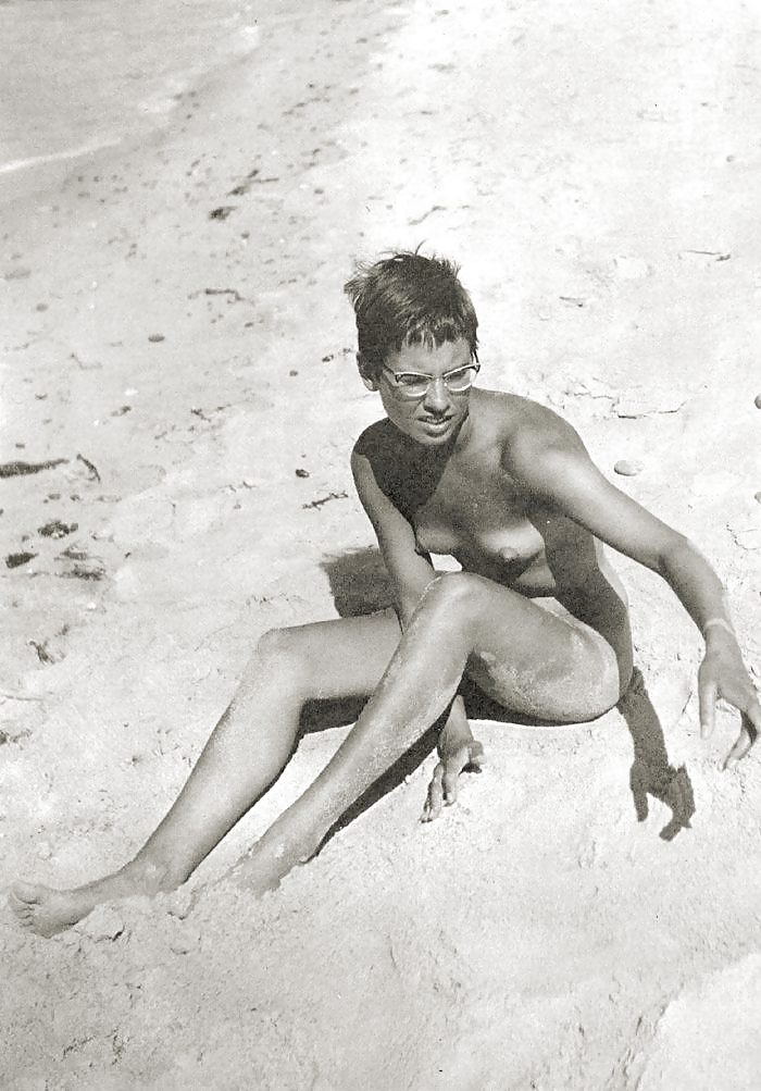 A Few Vintage Naturist Girls That Really Turn Me on (9) #22233294