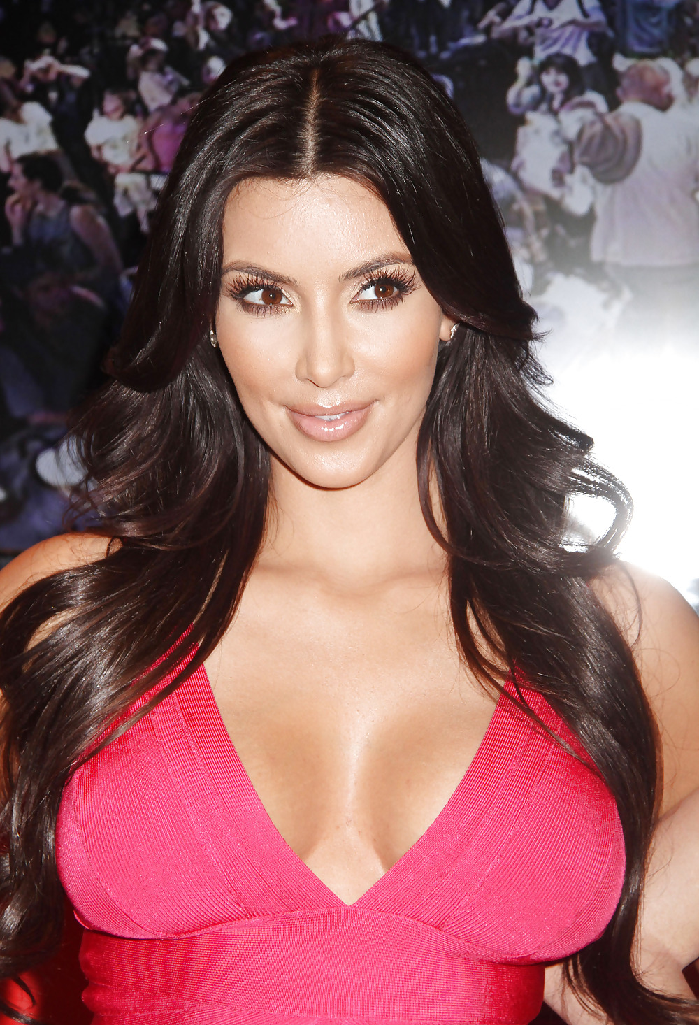 Kim Kardashian svela la sua figura di cera al madame tussauds
 #2160606