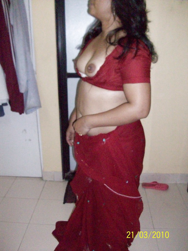 Indian aunty stripping 1 #2873484