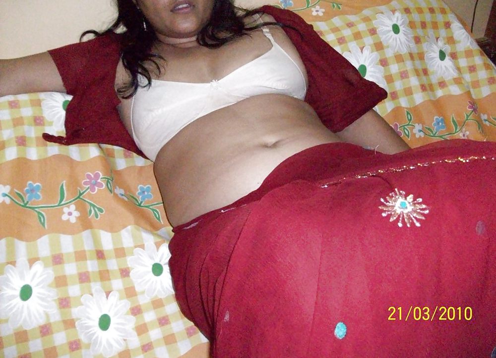 Indian aunty stripping 1 #2873510