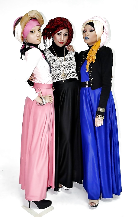 Turbanli hijab árabe, turco, asia desnuda - no desnuda 13
 #17059398