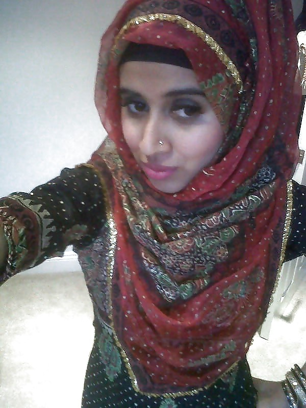 Turbanli hijab árabe, turco, asia desnuda - no desnuda 13
 #17059416