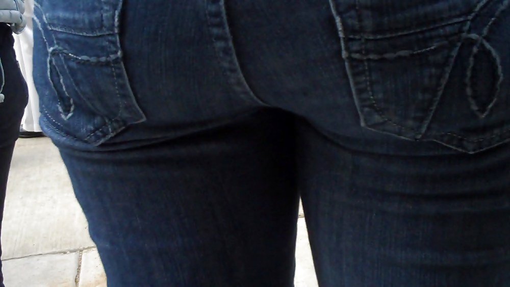 Beautiful girls butts & ass in jeans  #7566308