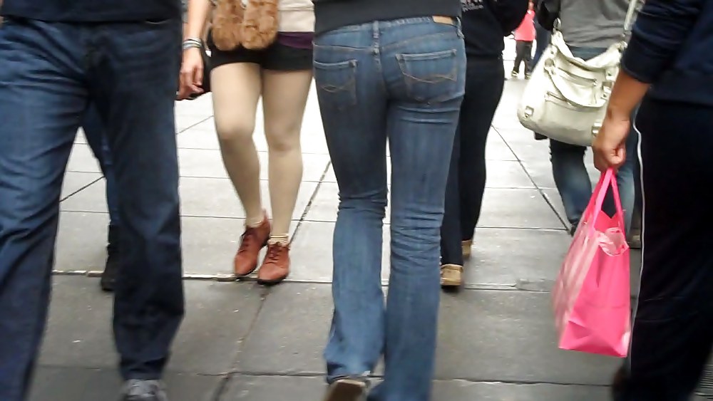 Beautiful girls butts & ass in jeans  #7566460