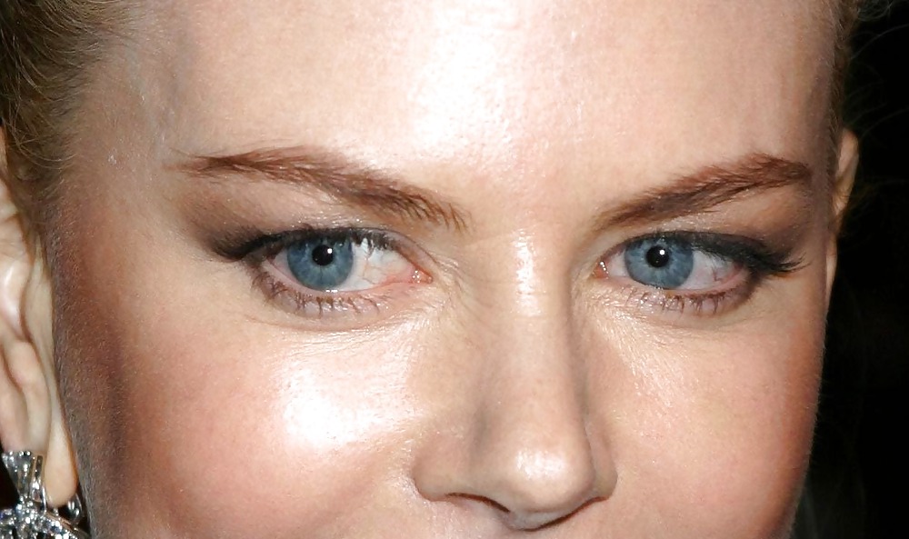 Celebrity eyes #17335572