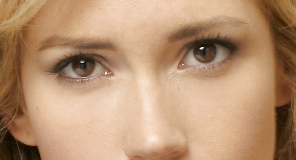 Yeux De Célébrités #17337044