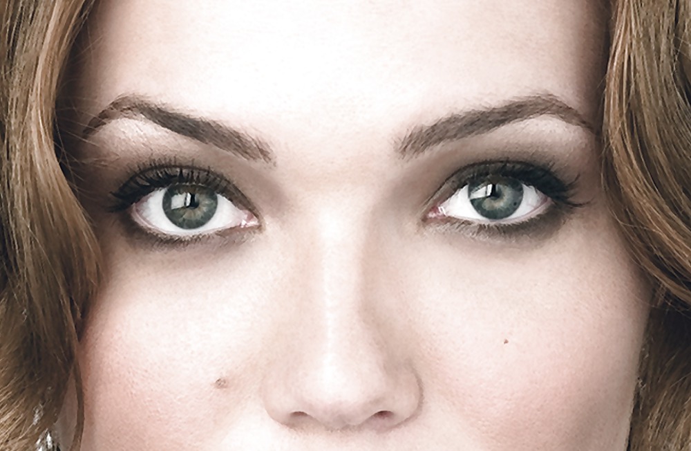 Celebrity eyes #17337334