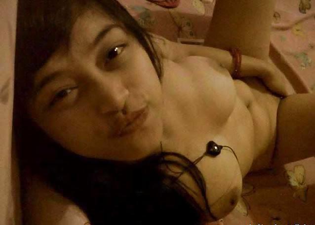 Vivin Praharsini mokodongan #16319940