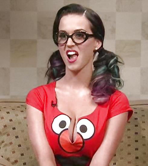 My Friend Katy Perry Cleavage Pics #16204544