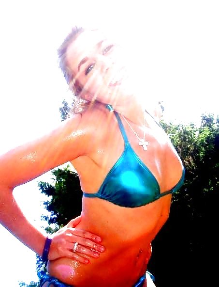 イギリスのfb sluts want your dirty comment
 #16224176