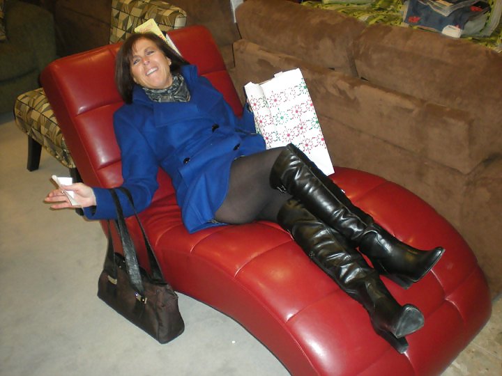 Outdated Pantyhosed Milfs #9582463