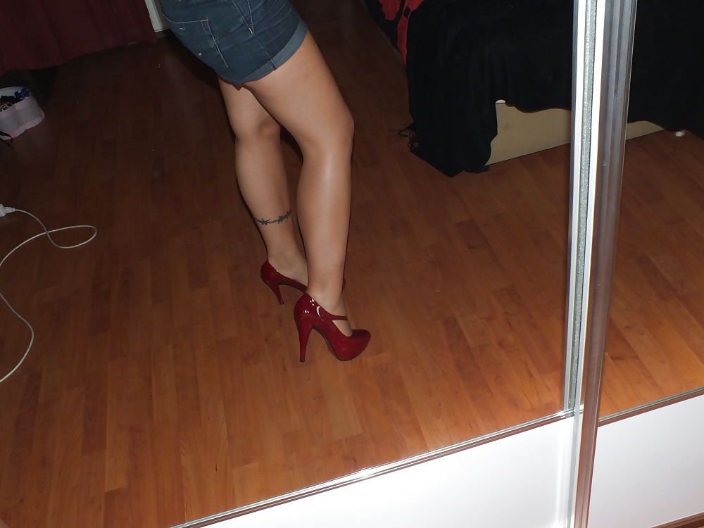 Mujeres con un ojo
 #5752502