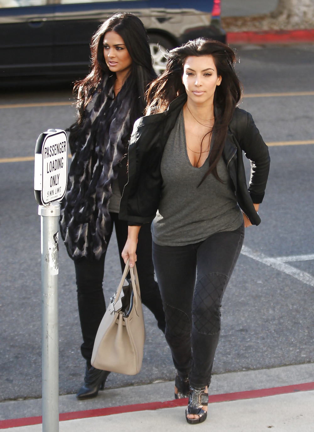 Kim Kardashian Candids Bei Intermix In West Hollywood #2046161