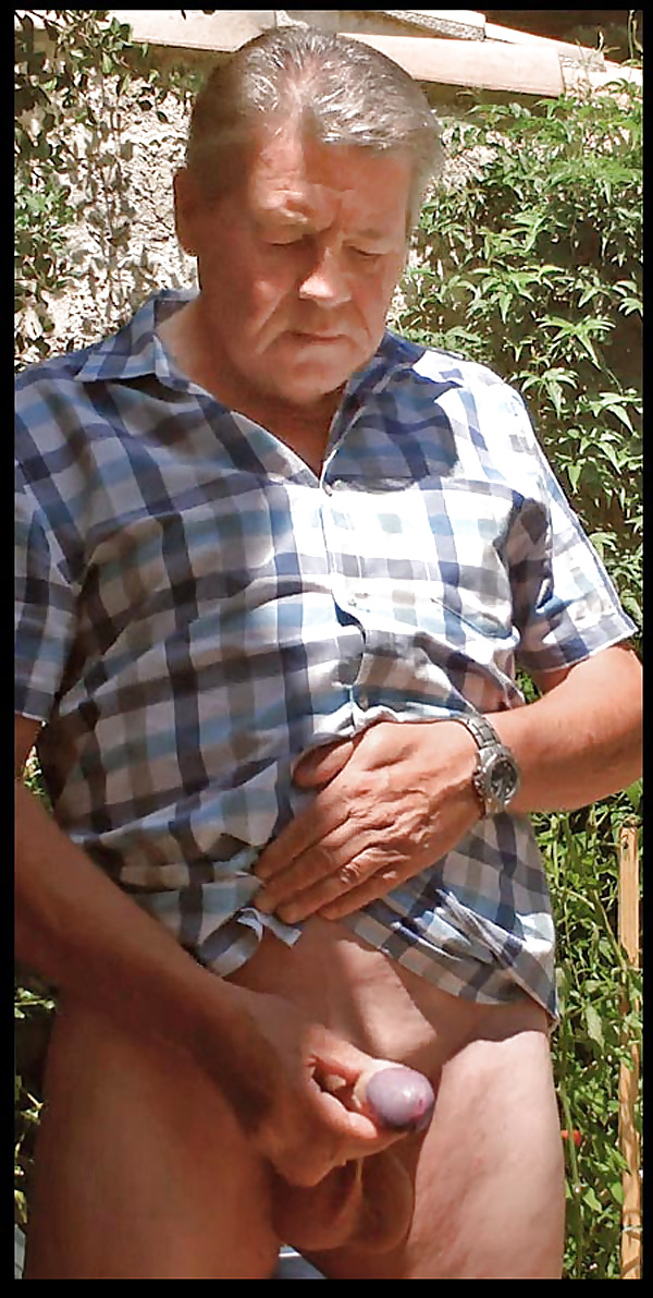 屋外での裸の私...
 #14543068