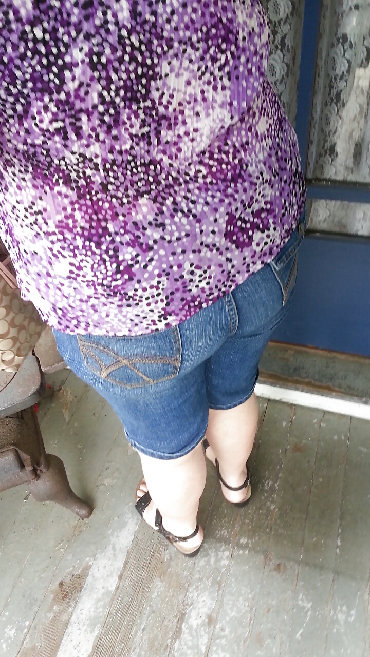 Esposa en sus jeans ajustados
 #4169430