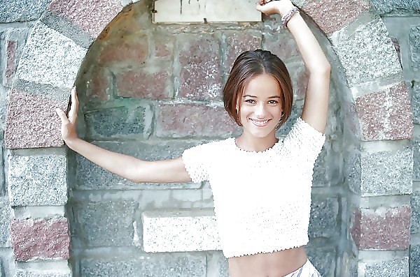 Alizee photo collection #4560889