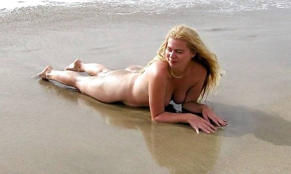 Ragazze sexy da spiaggia che vogliono di più?
 #8509723