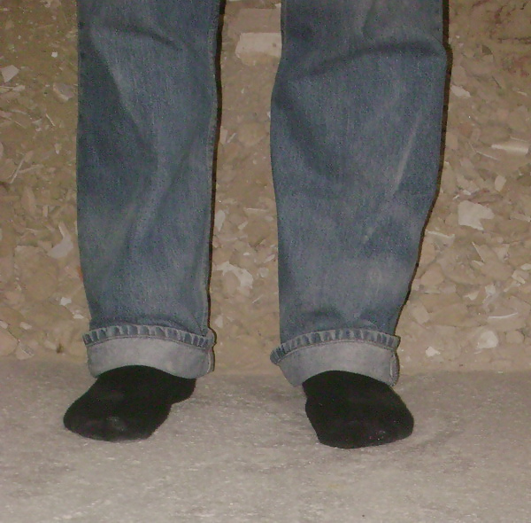 Calcetines y pies de joven 
 #14490114