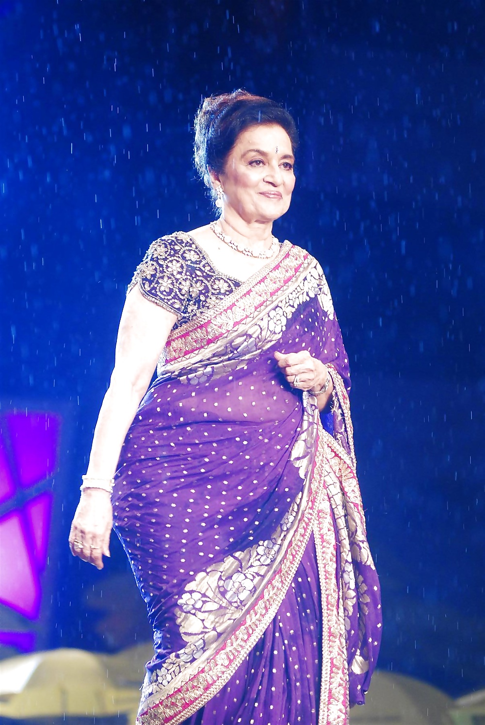 Asha parekh ass