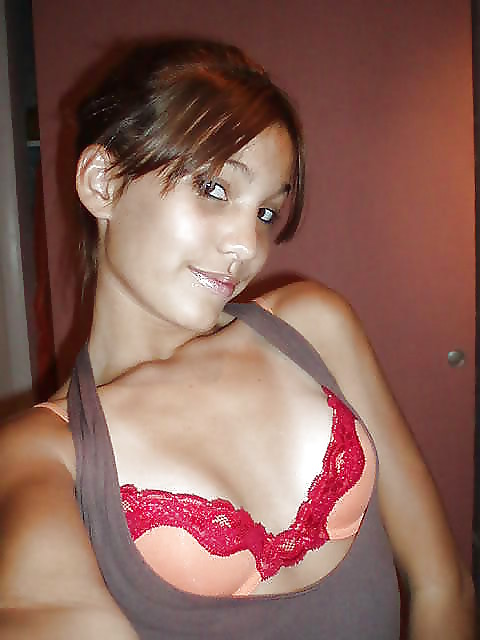 Amatrice habillees et horny 05 #9597651