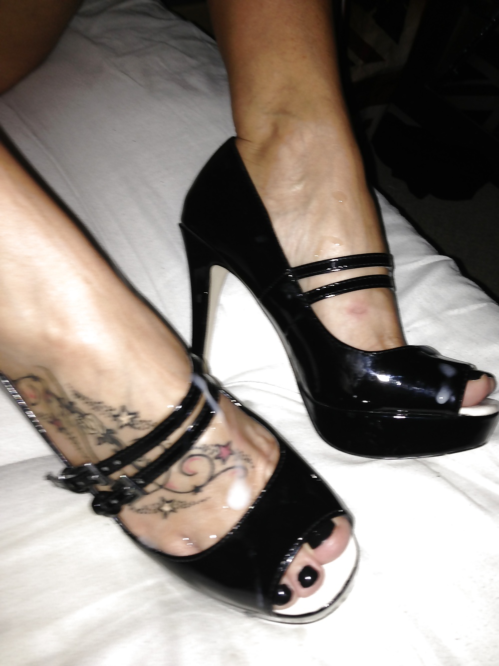 Mmmm Eine Last Von Mir über Jaynes Schuhe N Füße #17561685