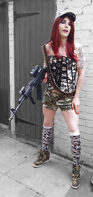 Trans ragazza dell'esercito supersatin ( aka prettykitty ) #22363939