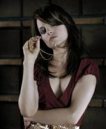 Mena Suvari