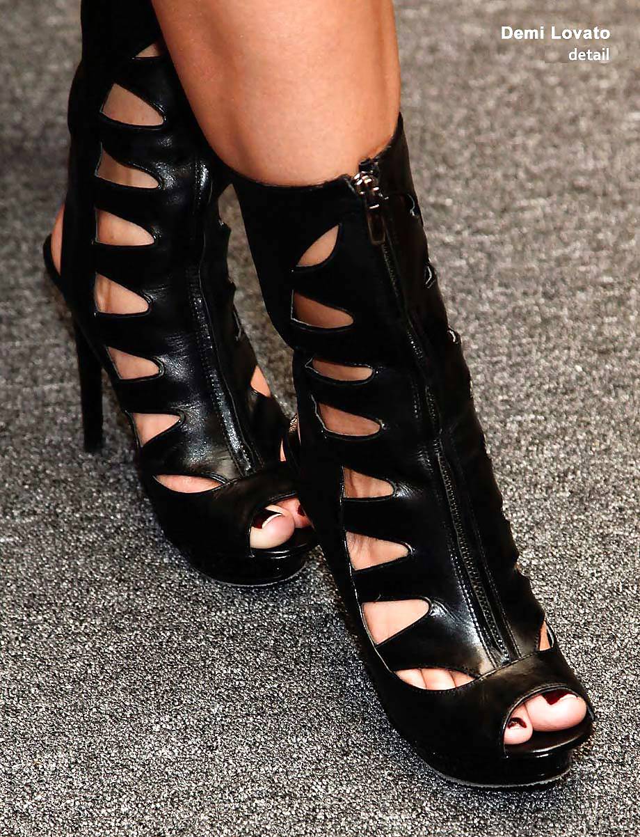 Demi Lovato Feet #8548853