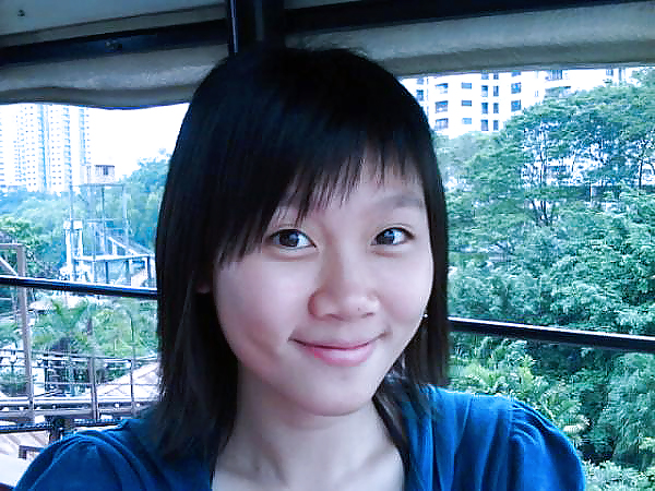Ms. Yi #18841708
