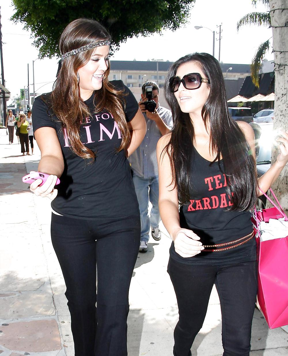 Kim Kardashian Kitsons in West Hollywood #3693448