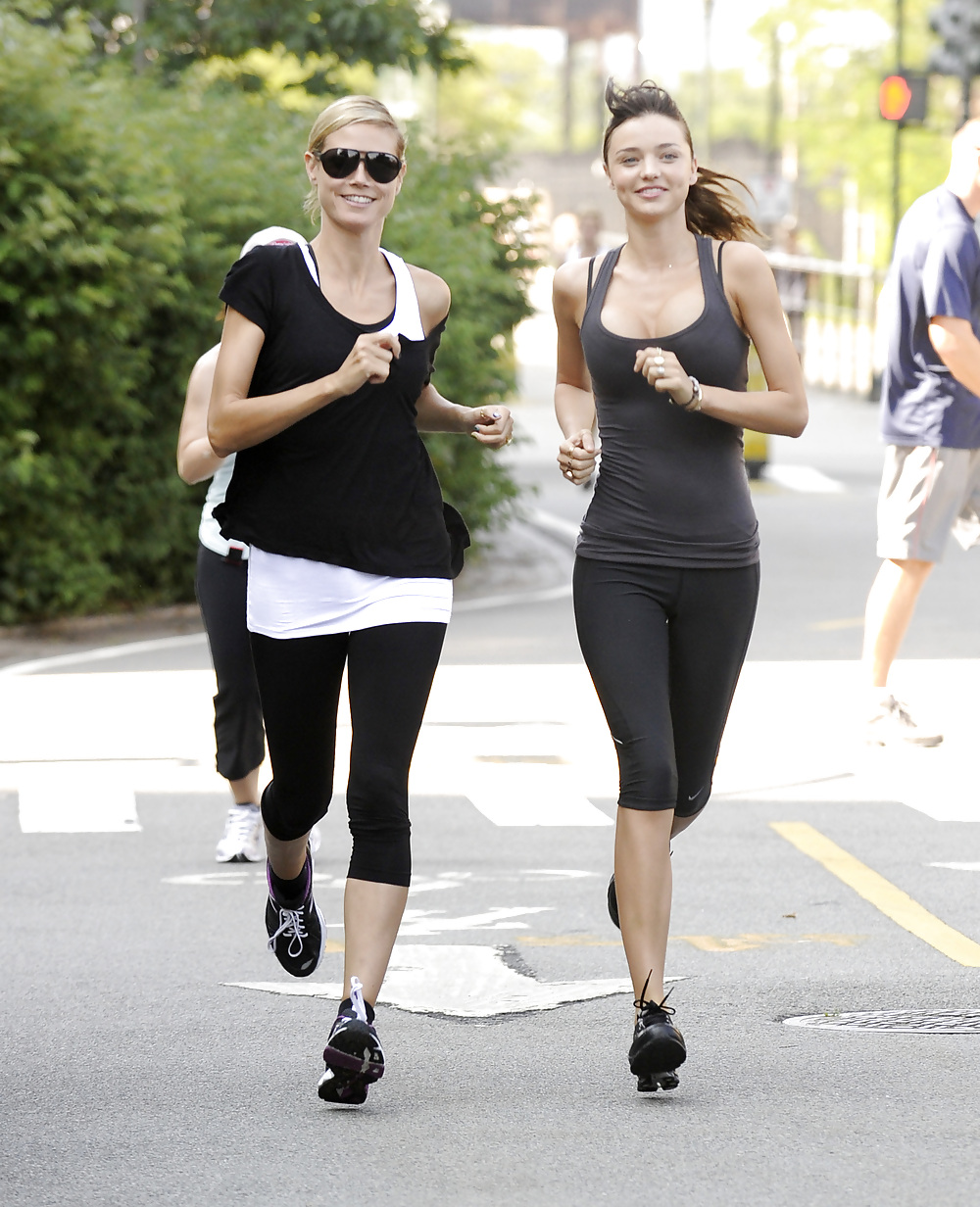 Miranda Kerr and Heidi Klum jogging around New York #4627272