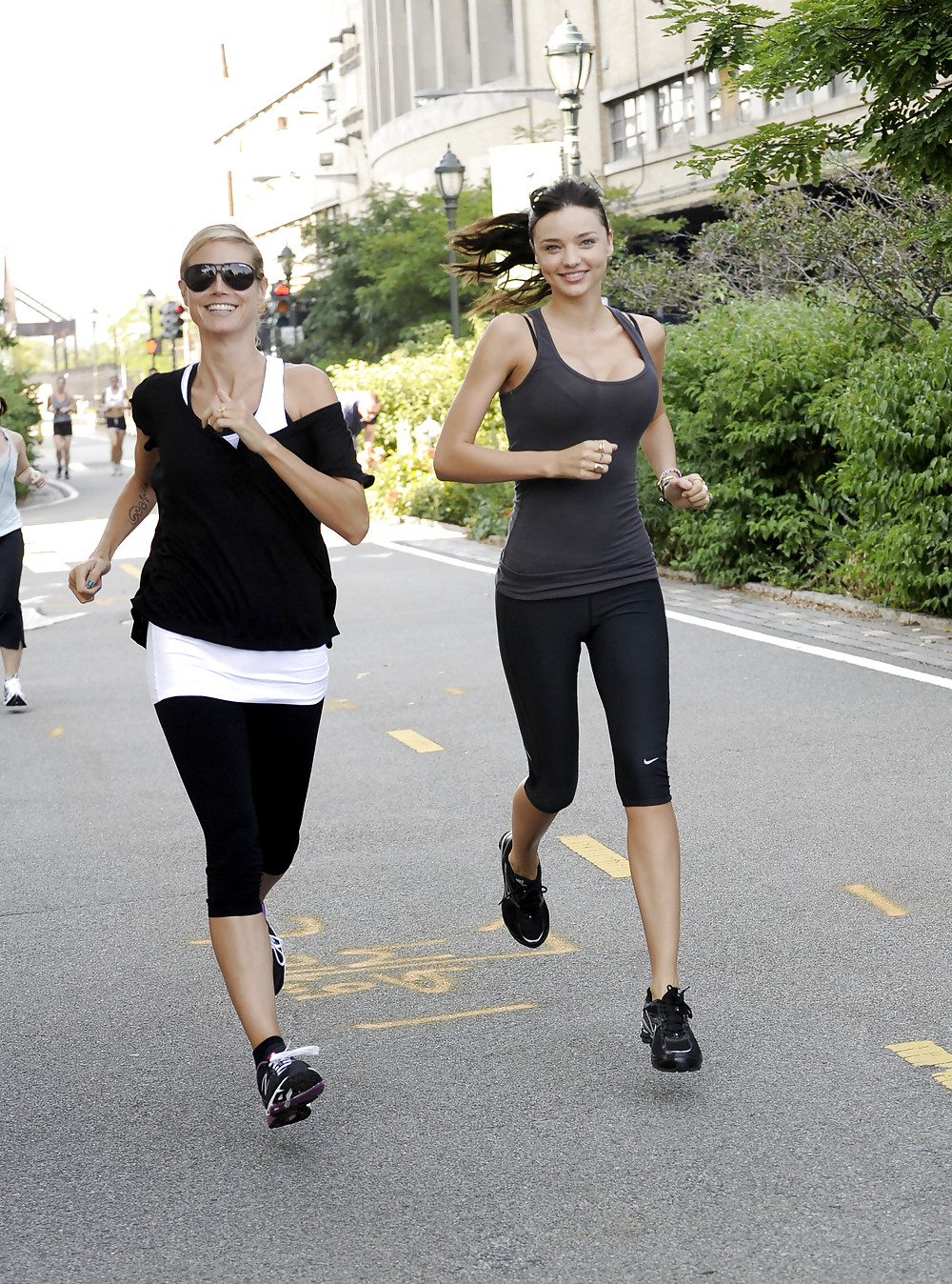 Miranda Kerr Et Heidi Klum Jogging Autour De New York #4627358