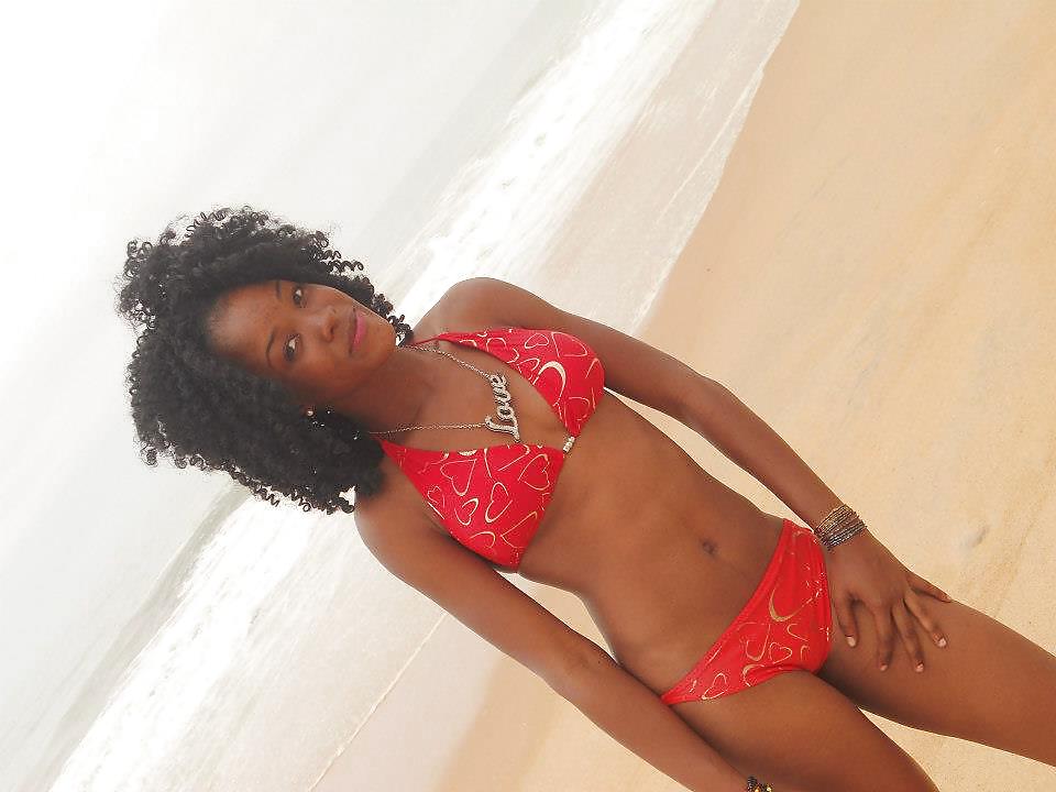 Samira - Abidjan #17928751