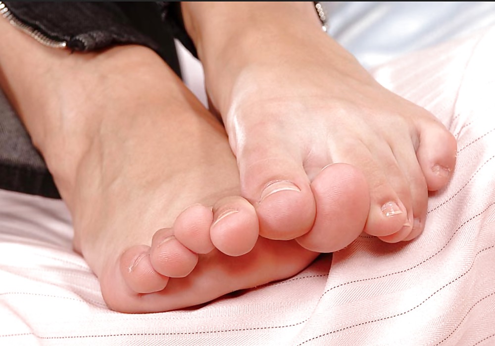 Sizzling taking a look toes #9665217