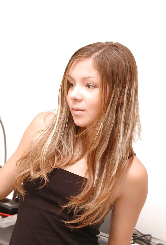 Devant le pc
 #12929446