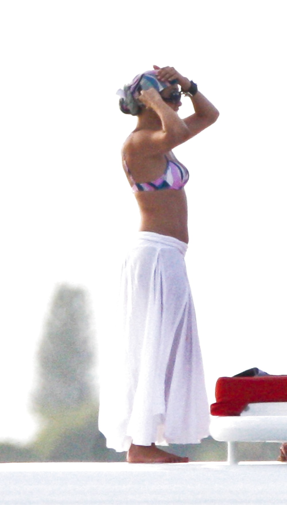 Jennifer Lopez Feiert Ihren Geburtstag In Miami Bikini-Oberteil #5633926