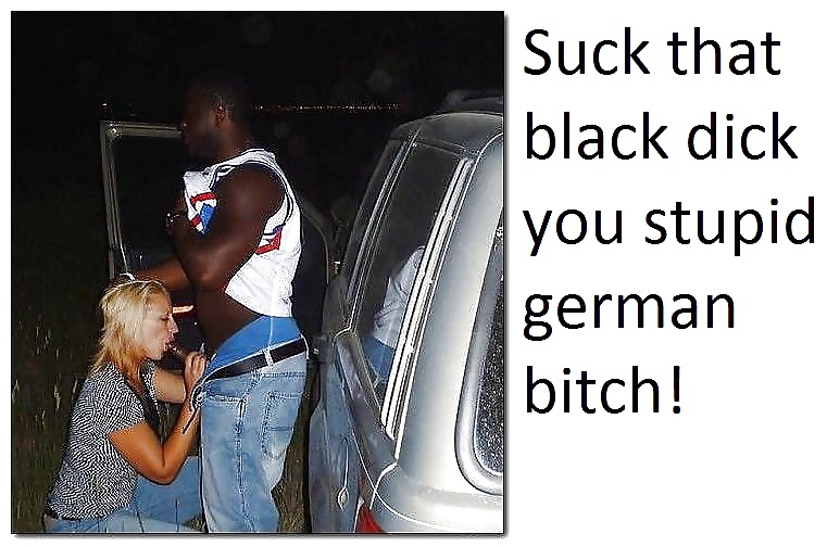 Las chicas alemanas van de negro
 #18844362