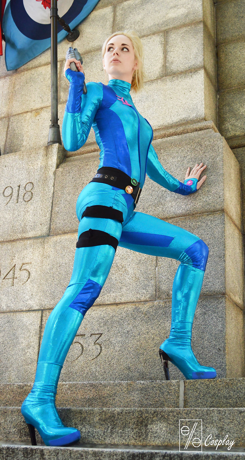 セクシーなコスプレイヤー パート2
 #22283555