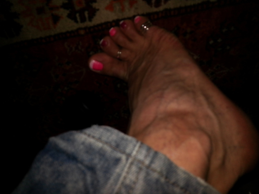 Feet #14887731