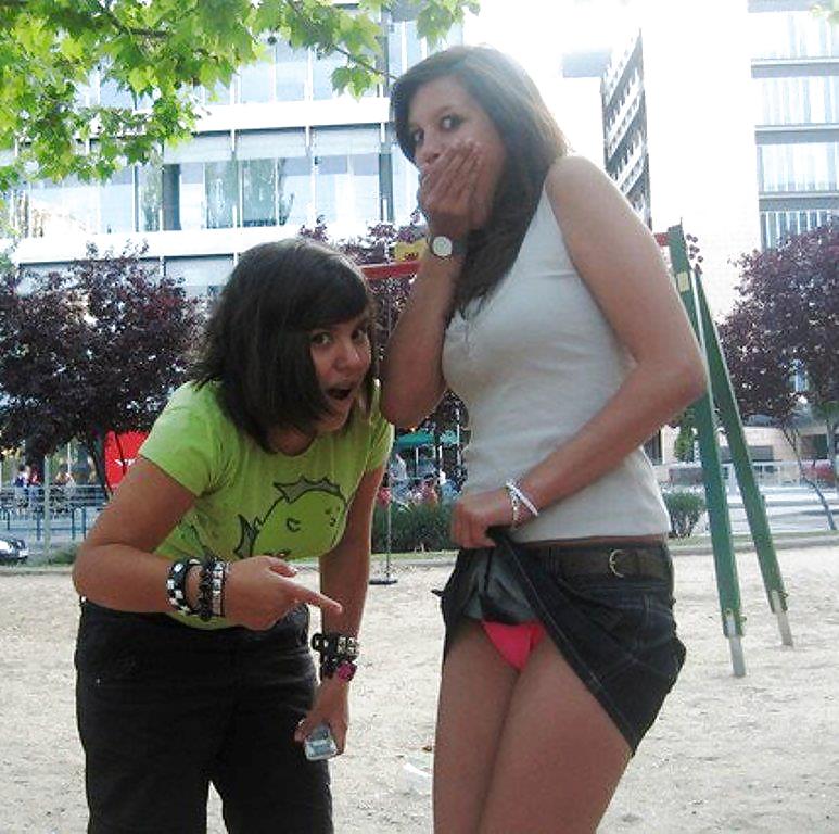 Los mejores upskirts de todos los tiempos
 #11869550