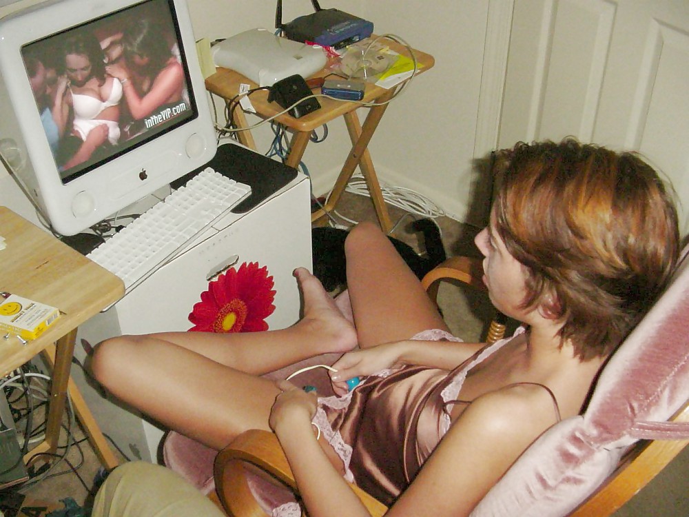 Girls watching porn and and playing with themselves #4888777