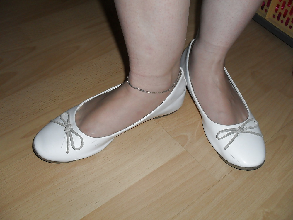 Esposas zapatos de tacón alto flats ballerinas pies 1
 #17957377