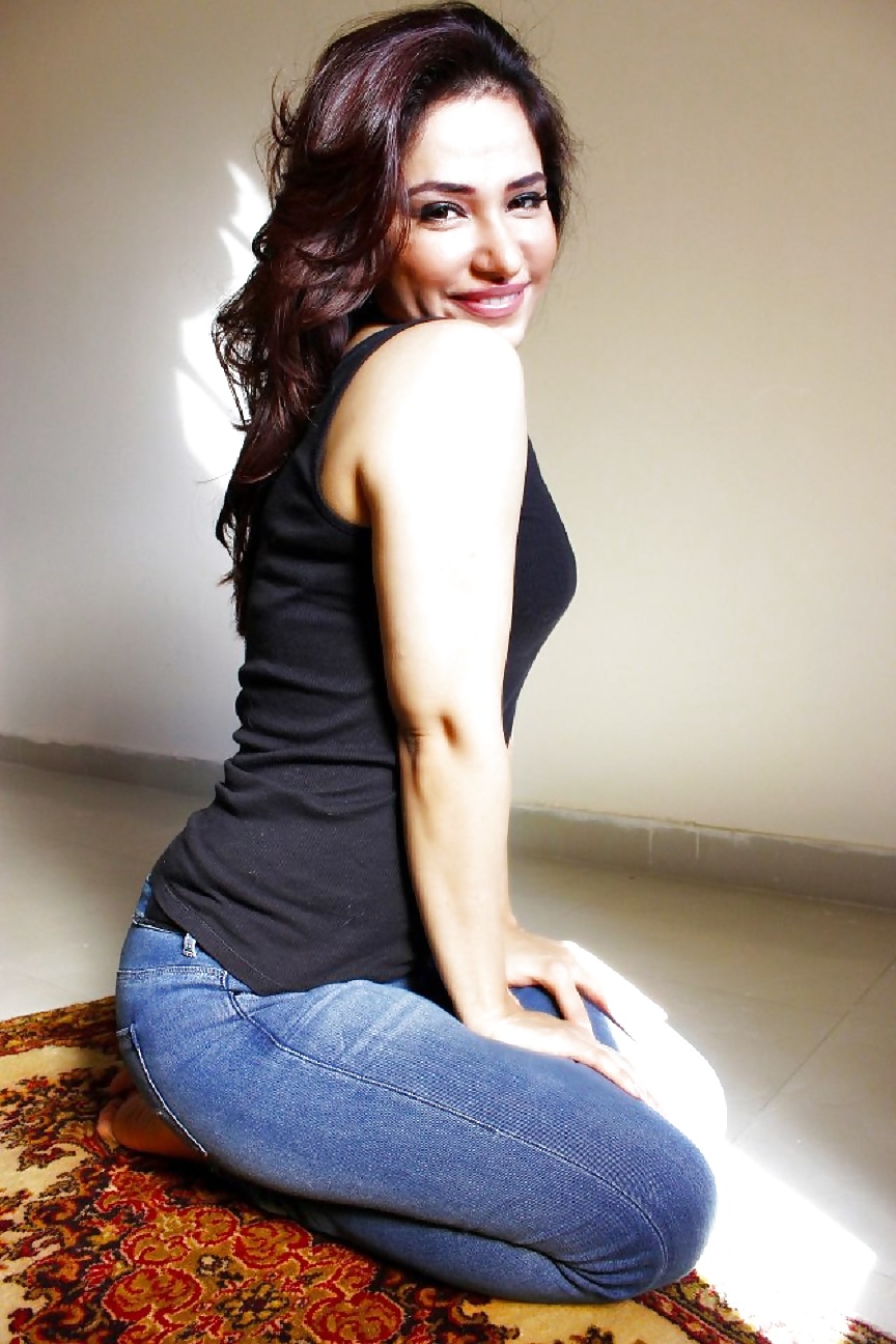 Indian Hoties, Who do you think should TRY A BBC? #19397229