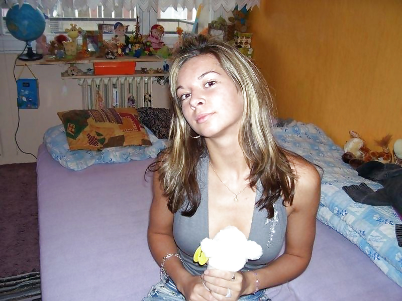 Bilder eines heissen Teens ins Netz gestellt #22420675