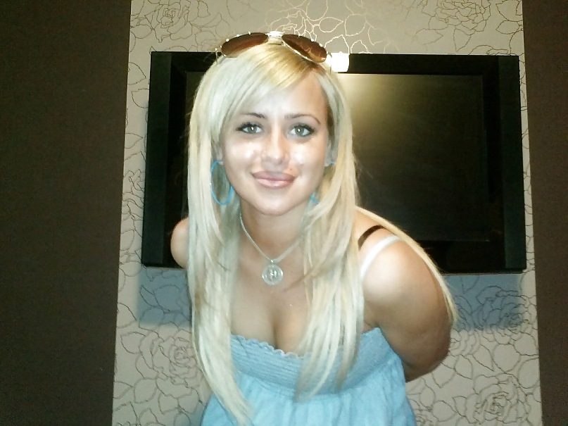 Julia
 #16716838